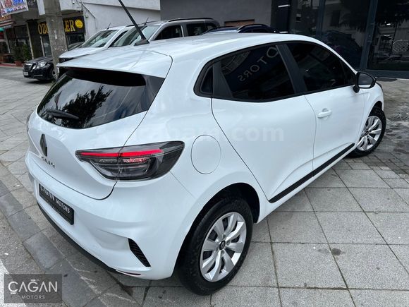 BOYASIZ+2023+CLİO+1.0 TCE+Equilibe+OTOMATİK+YENİ KASA+78.000 KM+
