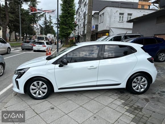 BOYASIZ+2023+CLİO+1.0 TCE+Equilibe+OTOMATİK+YENİ KASA+78.000 KM+