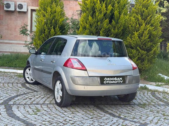 ÖZDOĞANDAN DEĞİŞENSİZ MEGANE2 DYNAMİQUE EMSALSİZ