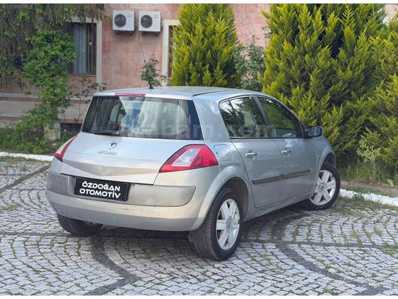 ÖZDOĞANDAN DEĞİŞENSİZ MEGANE2 DYNAMİQUE EMSALSİZ