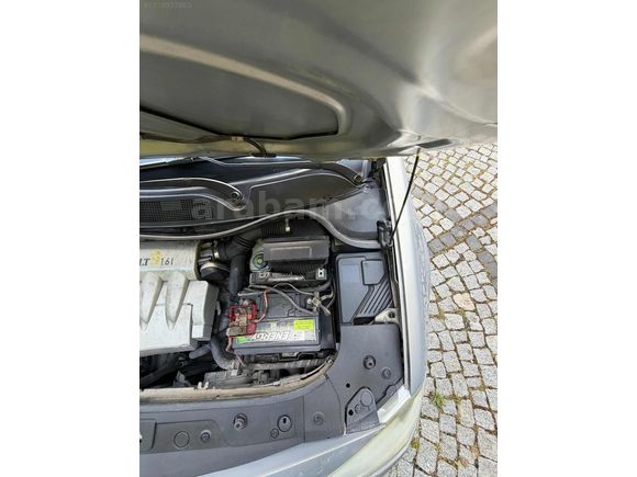 ÖZDOĞANDAN DEĞİŞENSİZ MEGANE2 DYNAMİQUE EMSALSİZ