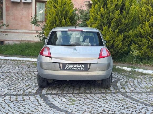 ÖZDOĞANDAN DEĞİŞENSİZ MEGANE2 DYNAMİQUE EMSALSİZ