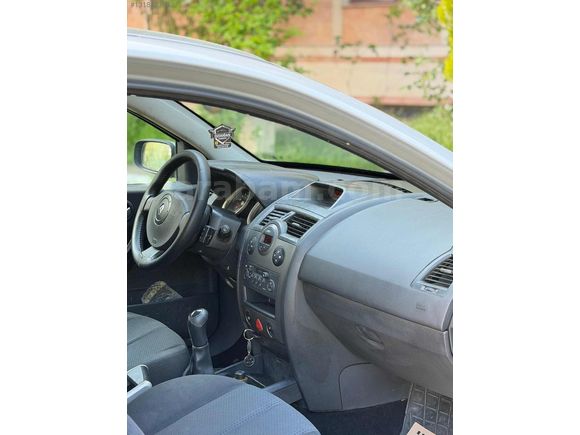 ÖZDOĞANDAN DEĞİŞENSİZ MEGANE2 DYNAMİQUE EMSALSİZ
