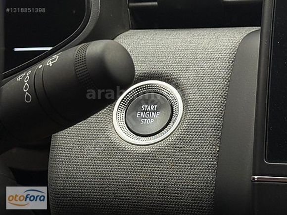 OTOFORA 2025 RENAULT CLİO 1.0 TCe EVOLUTİON OTM.