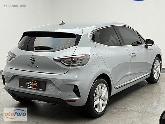 OTOFORA 2025 RENAULT CLİO 1.0 TCe EVOLUTİON OTM.