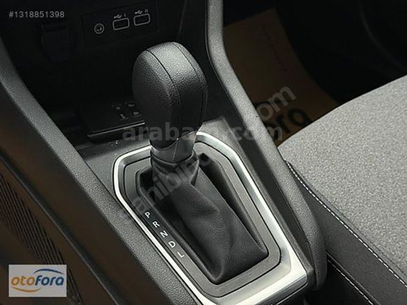 OTOFORA 2025 RENAULT CLİO 1.0 TCe EVOLUTİON OTM.