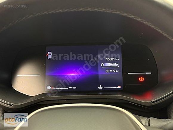 OTOFORA 2025 RENAULT CLİO 1.0 TCe EVOLUTİON OTM.