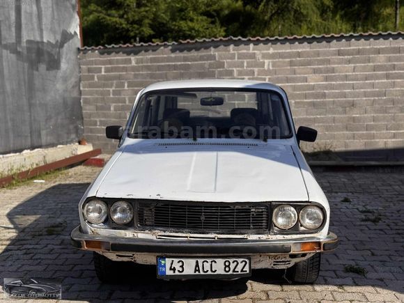 **82 RENAULT STATİON WAGON FENNİ MUANELİ MOTOR YÜRÜYENİ GÜZEL