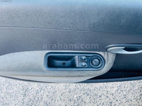 2011-OTOMATİK-106 BİN KM AİLE ARABASI