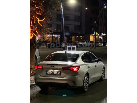 Sahibinden  kış paketi Ford Focus 1.5 TDCi Titanium 2019 Model