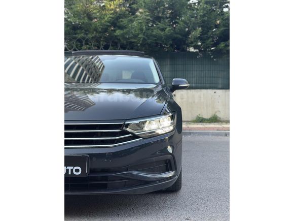 NÜANS AUTO VW PASSAT 1.6 TDI DEĞİŞENSİZ/BOYASIZ/ CAM TAVAN