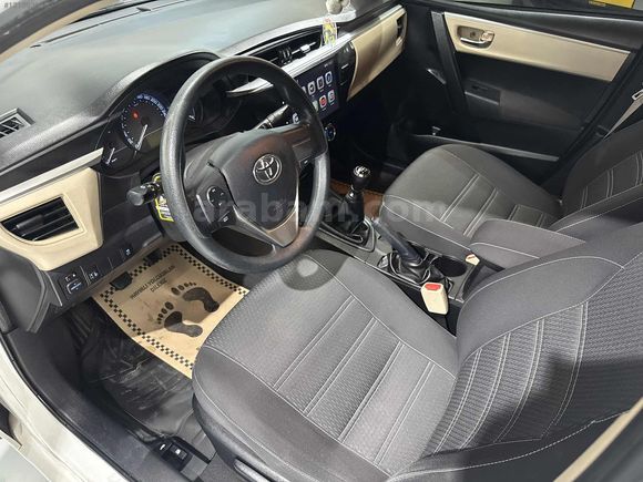 İLK ELDEN 108 BİN KM TOYOTA CORALLA BENZİNLİ