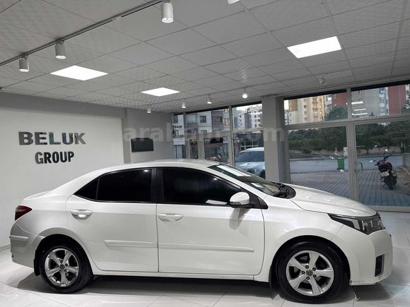 İLK ELDEN 108 BİN KM TOYOTA CORALLA BENZİNLİ