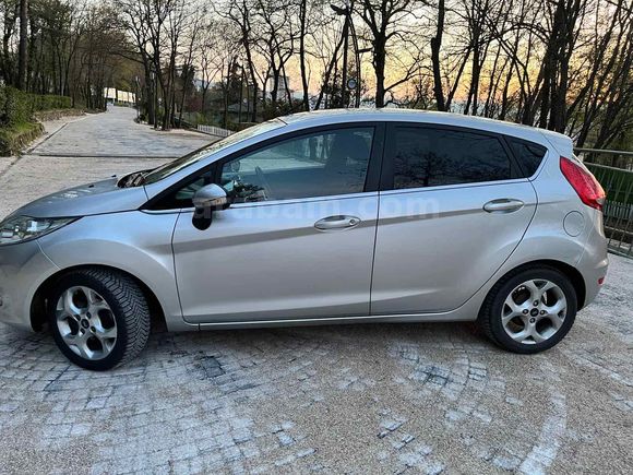 Sahibinden Ford Fiesta 1.4 Titanium 2011 Model 