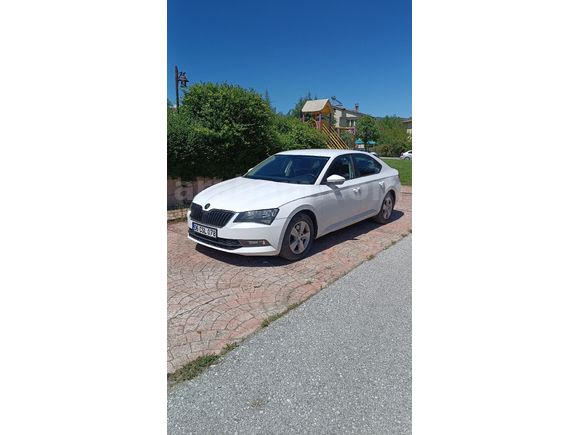 Skoda SuperB HATASIZ BOYASIZ TRAMERSİZ TÜM AĞIR BAKIMLARI SERVİS KAYITLI YENİ YAPILDI