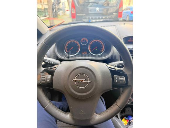 Sahibinden Opel Corsa 1.4 Twinport Active 2014 Model 