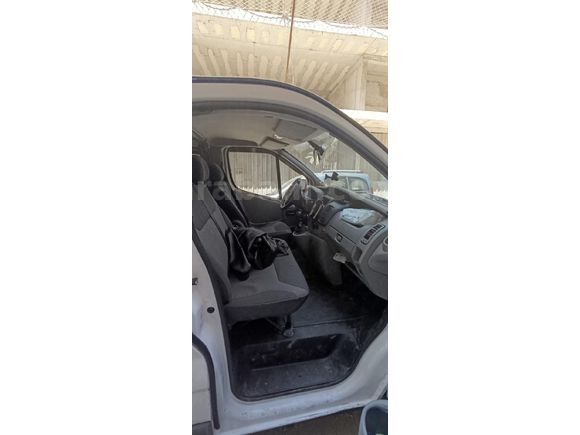 Sahibinden Renault Trafic Multix 2.0 dCi 2012 Model  296.600 km Beyaz