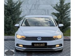 Garajj'dan Düşük Km Bakımlı İç Dış Beyaz 1.6TDI DSG