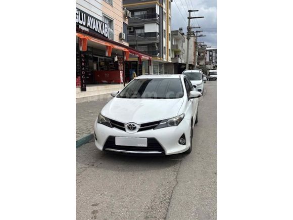 Sahibinden Toyota Auris 1.6 Advance 2013 Model 