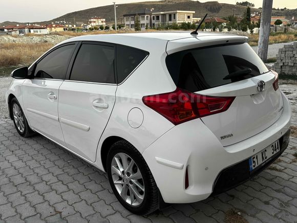 Sahibinden Toyota Auris 1.6 Advance 2013 Model 