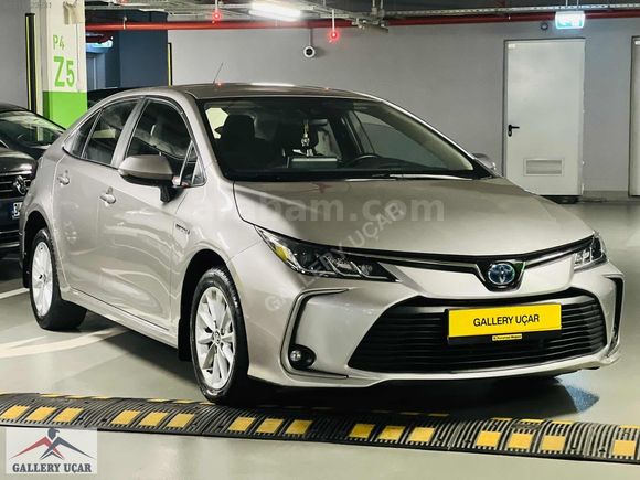 GALLERY UÇAR'dan-SERVİS BAKIMLI-2020-TOYOTA-COROLLA-HYBRİT-DREAM