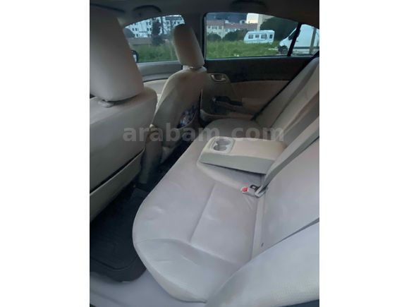 Sahibinden Honda Civic 1.6 Elegance 2013 Model  245.000 km Beyaz