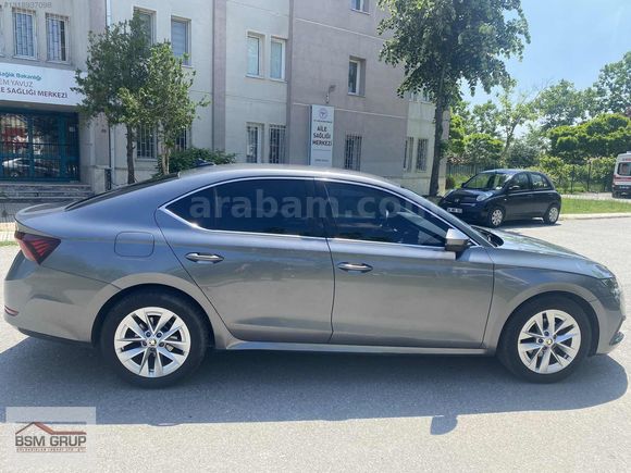 72 000 KM DE HATASIZ BOYASIZ DEĞİŞENSİZ FULL SERVİS BAKIMLI