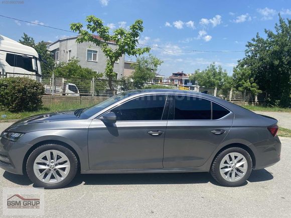 72 000 KM DE HATASIZ BOYASIZ DEĞİŞENSİZ FULL SERVİS BAKIMLI