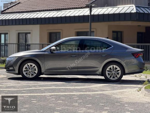 2023 MODEL 70 KM 1.5e-TEC PREIMUM OCTAVIA HAYALT EKRN/CAR PLY
