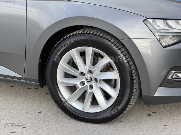 2022 MODEL SKODA SÜPERB 1.5 TSİ PREMİUM DSG "HAYALET + CARPLAY"