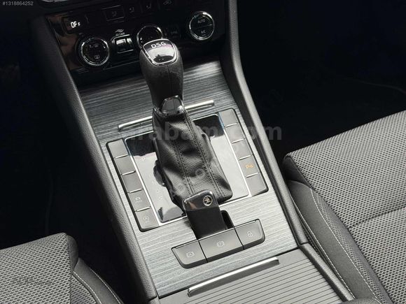 2022 MODEL SKODA SÜPERB 1.5 TSİ PREMİUM DSG "HAYALET + CARPLAY"
