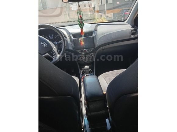Sahibinden Hyundai Accent Blue 1.6 CRDI Mode Plus 2015 Model