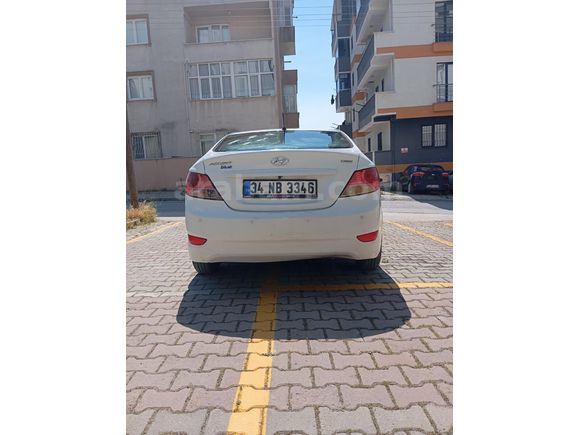 Sahibinden Hyundai Accent Blue 1.6 CRDI Mode Plus 2015 Model