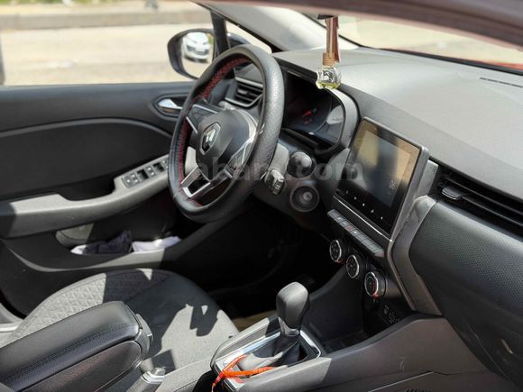 Sahibinden Renault Clio 1.0 TCe Touch 2023 Model 