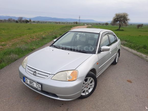 Sahibinden Honda Civic 1.6i VTEC ES 2001 Model
