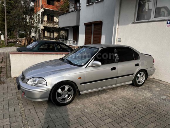 Sahibinden Honda Civic 1.4 iS 1999 Model  343.000 km Gri (Gümüş)