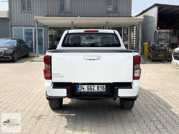 İZGİ'DEN 2022 MODEL 57 BİN KM'DE ISUZU D'MAX 1.9 4X4 MANUEL
