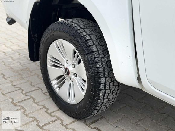 İZGİ'DEN 2022 MODEL 57 BİN KM'DE ISUZU D'MAX 1.9 4X4 MANUEL
