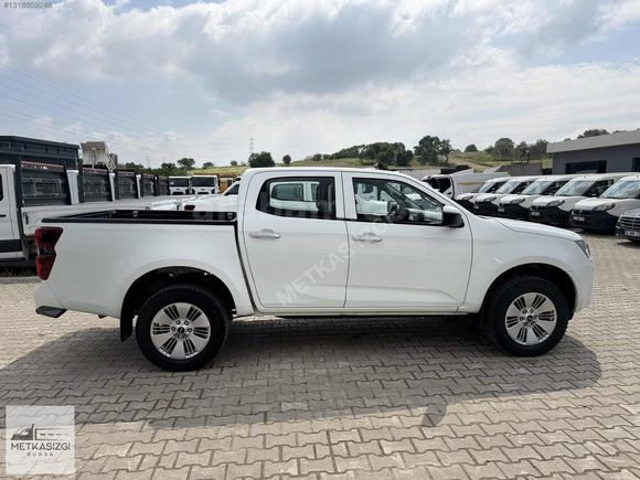 İZGİ'DEN 2022 MODEL 57 BİN KM'DE ISUZU D'MAX 1.9 4X4 MANUEL
