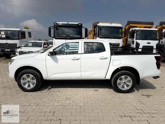 İZGİ'DEN 2022 MODEL 57 BİN KM'DE ISUZU D'MAX 1.9 4X4 MANUEL