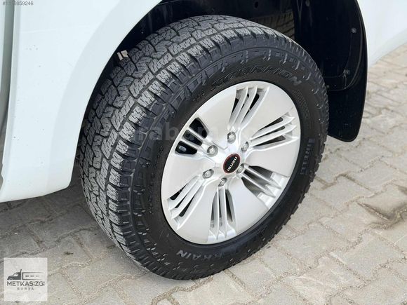 İZGİ'DEN 2022 MODEL 57 BİN KM'DE ISUZU D'MAX 1.9 4X4 MANUEL