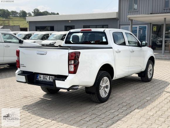 İZGİ'DEN 2022 MODEL 57 BİN KM'DE ISUZU D'MAX 1.9 4X4 MANUEL