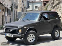 SİYAH KAPLAN ARAZİ EFSANESİ LADA NIVA 4x4 KAÇMAZ GÜZELLİK