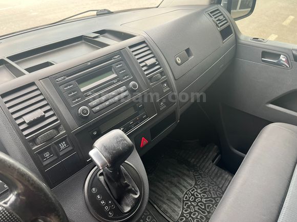 VW CARAVELLE 2.5 TDI COMFORTLİNE OTOMATİK VİTES 9+1 172.000 KM