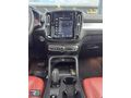 VOLVO XC40 4X4 MOMENTUM