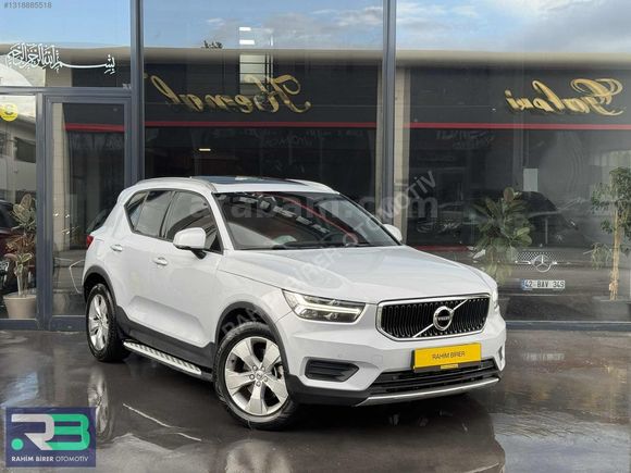 VOLVO XC40 4X4 MOMENTUM