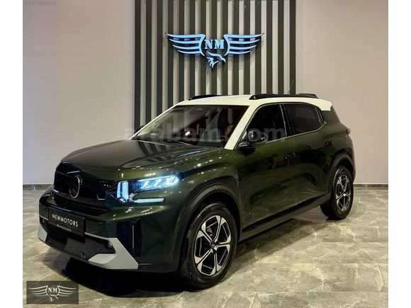 NEWMOTORSDAN HATASIZ 10000 KM ÖZEL ÇİFT RENK C3 AİRCROSS