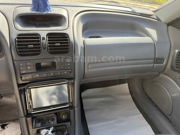 Galeriden Renault Laguna 2.0 RXE 1996 Model Kars