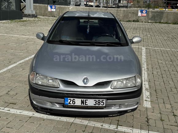 Galeriden Renault Laguna 2.0 RXE 1996 Model Kars