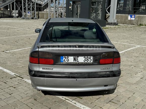 Galeriden Renault Laguna 2.0 RXE 1996 Model Kars